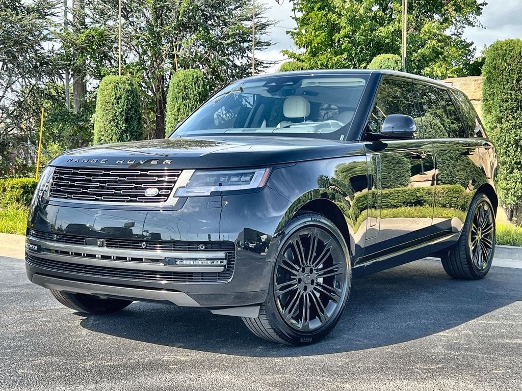 New 2026 Land Rover Range Rover SE SUV