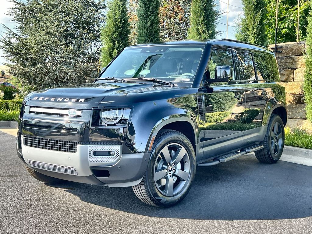 2025 Land Rover Defender 110 S