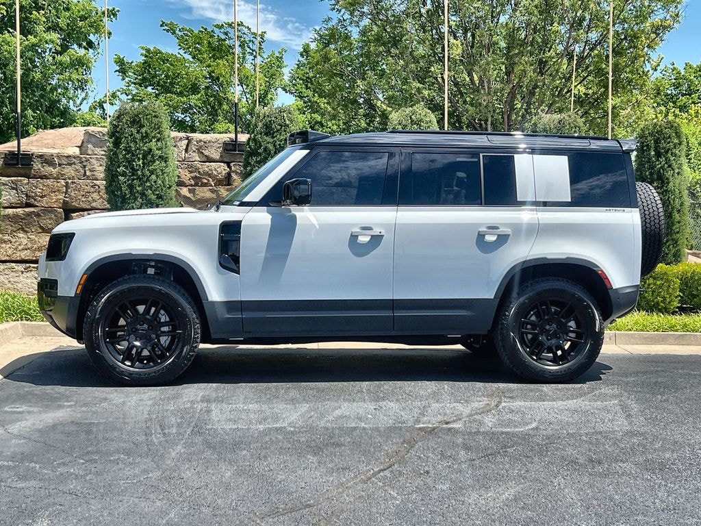 New 2026 Land Rover Defender 110 S 300PS SUV