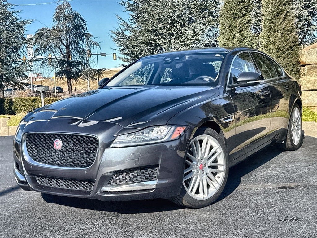 2020 Jaguar XF Prestige's photo