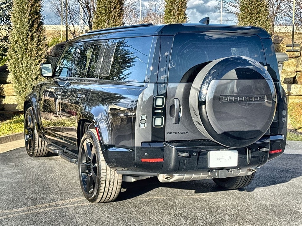 New 2026 Land Rover Defender 130 400PS X-Dynamic SE SUV