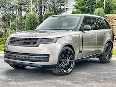 2026 Land Rover Range Rover SE SUV