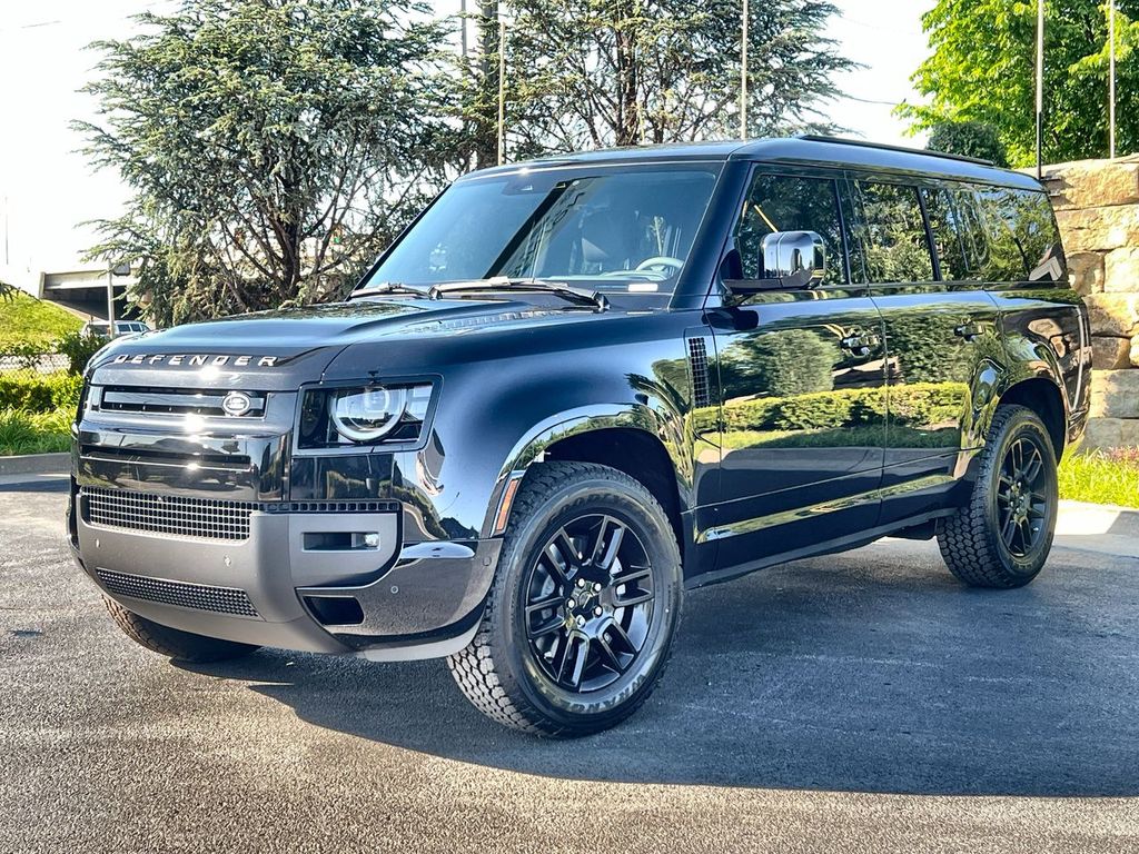 2026 Land Rover Defender 130 X-Dynamic SE P400's photo