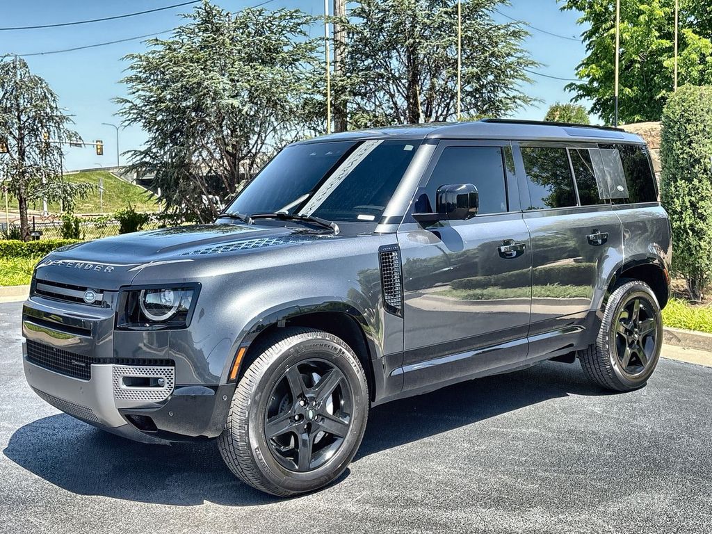 2022 Land Rover Defender X-Dynamic SE's photo