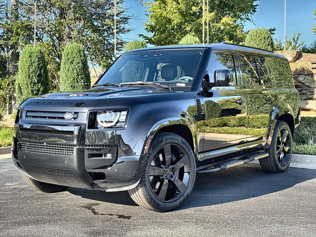  Land Rover Defender 130