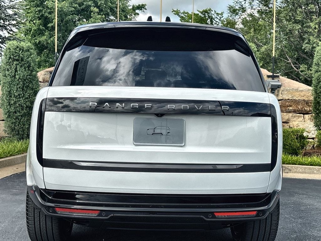 New 2026 Land Rover Range Rover SE 7 Seats 400PS SUV