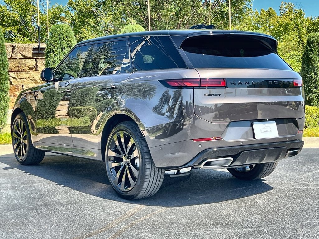 New 2027 Land Rover Range Rover Sport Dynamic SE 400PS Auto SUV
