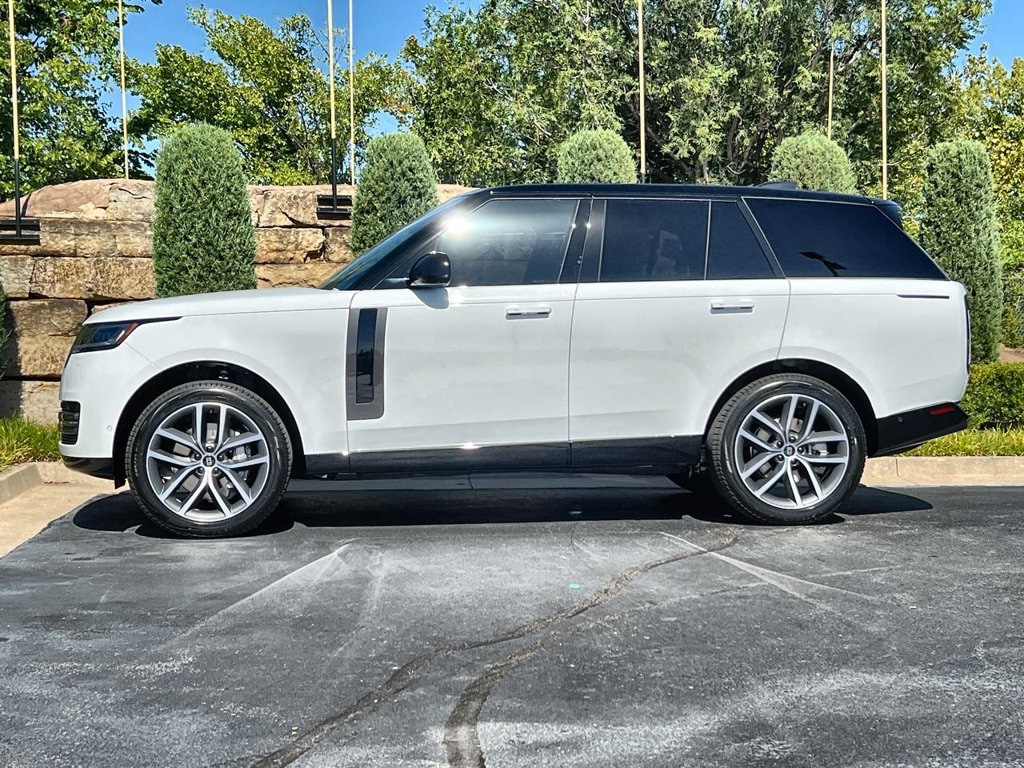 New 2027 Land Rover Range Rover SE 400PS Auto SUV