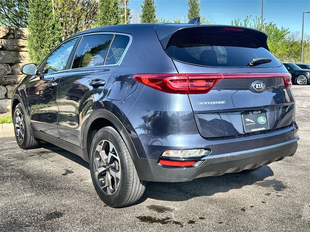 2022 Kia Sportage LX photo 3