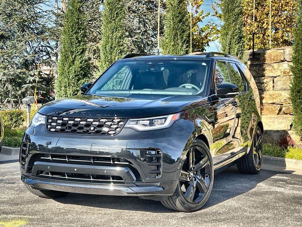 Certified 2024 Land Rover Discovery Dynamic SE SUV