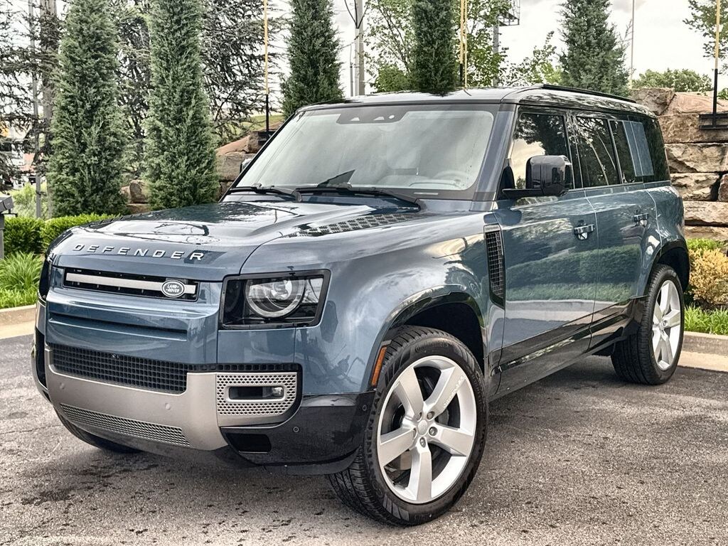 Used 2025 Land Rover Defender 110 X-Dynamic SE SUV