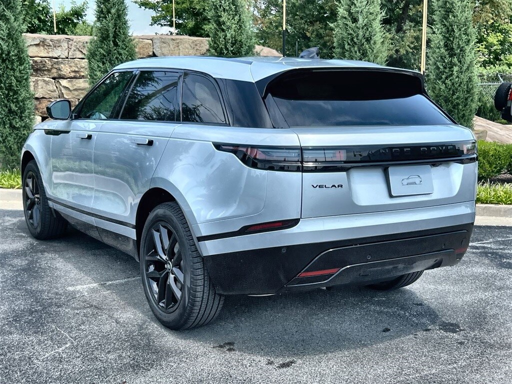 2025 Land Rover Range Rover Velar SE photo 3