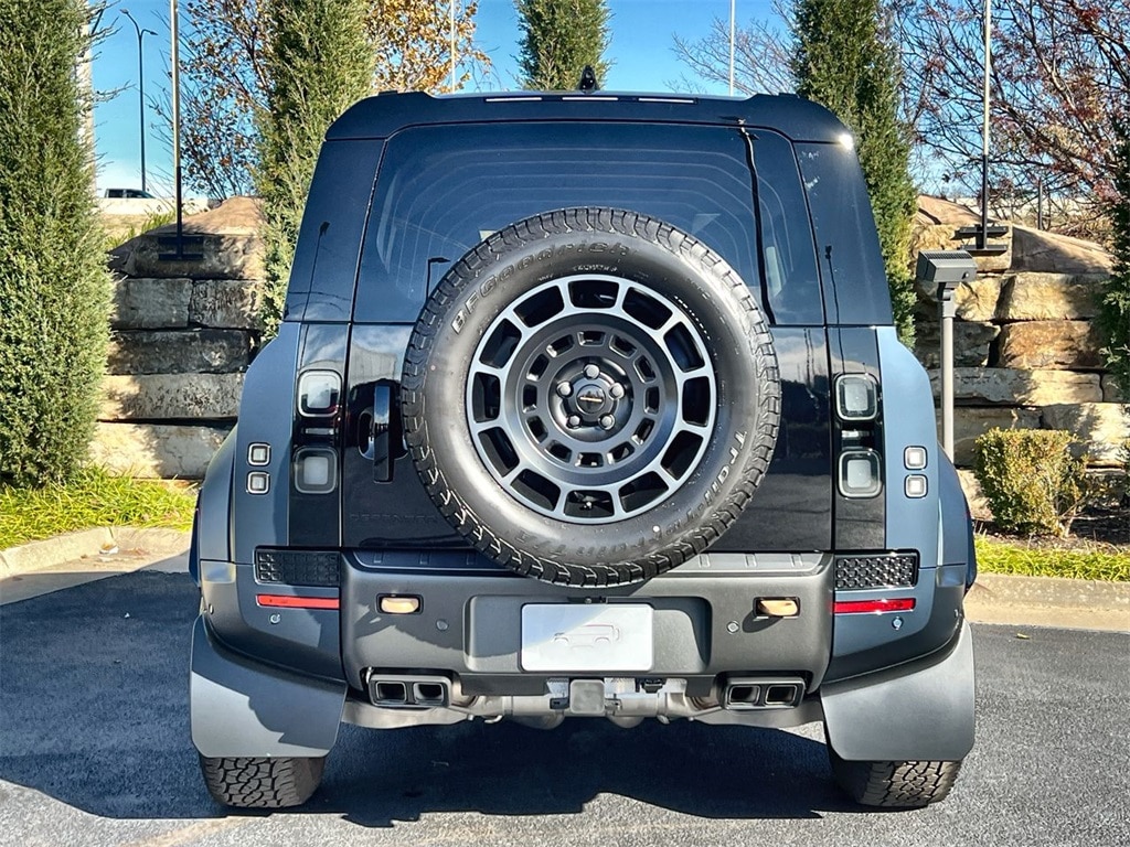 New 2026 Land Rover Defender 110 Octa 635PS SUV