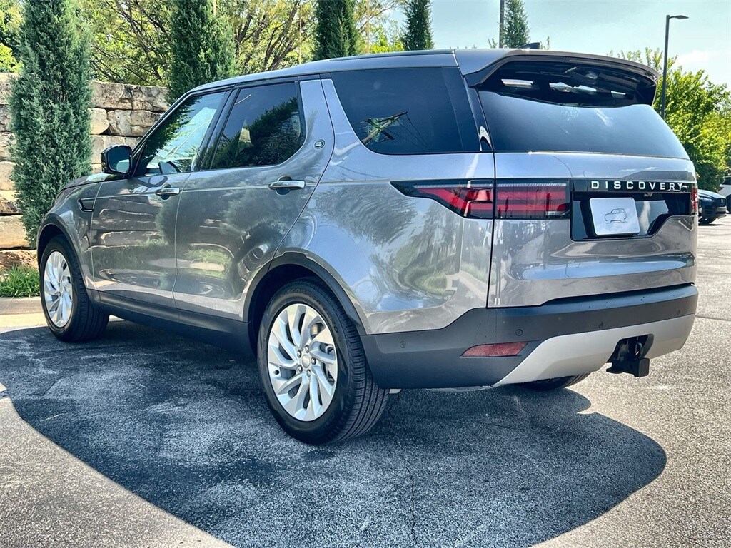 2025 Land Rover Discovery S photo 2