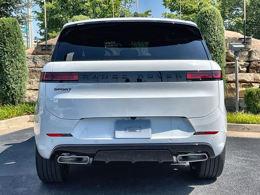 New 2026 Land Rover Range Rover Sport Dynamic SE SUV