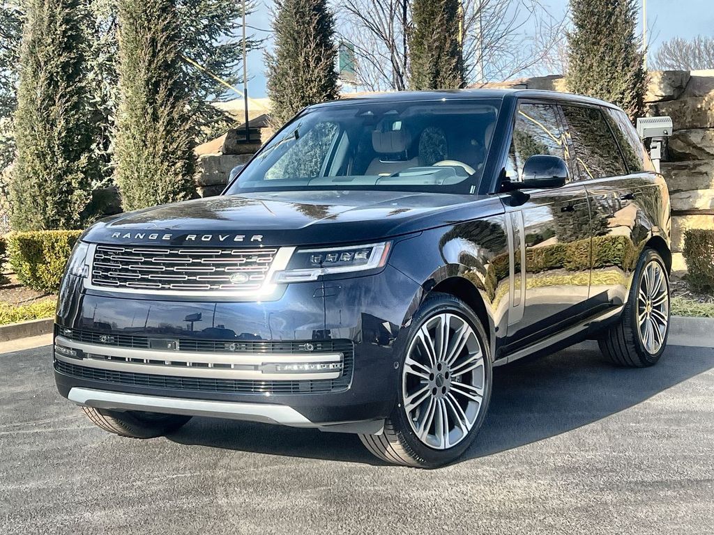 2026 Land Rover Range Rover SE 530PS