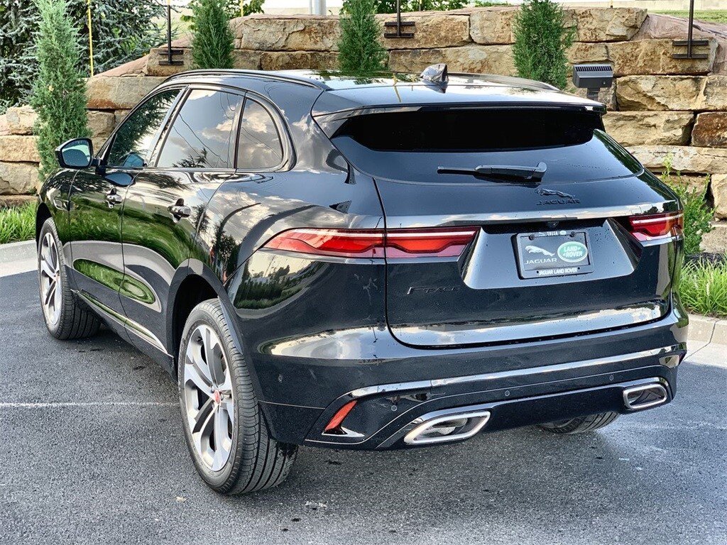2021 Jaguar F-PACE P340 S photo 3