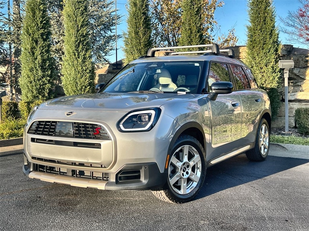 2025 MINI Countryman S's photo