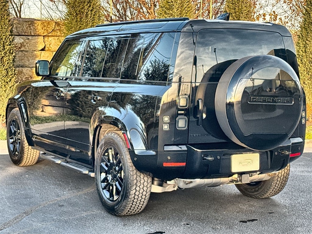 New 2026 Land Rover Defender 110 X-Dynamic SE SUV