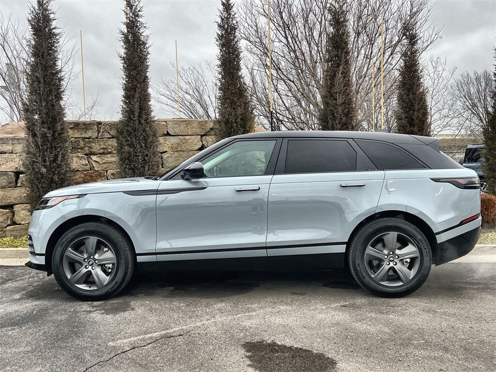 2025 Land Rover Range Rover Velar SE photo 2
