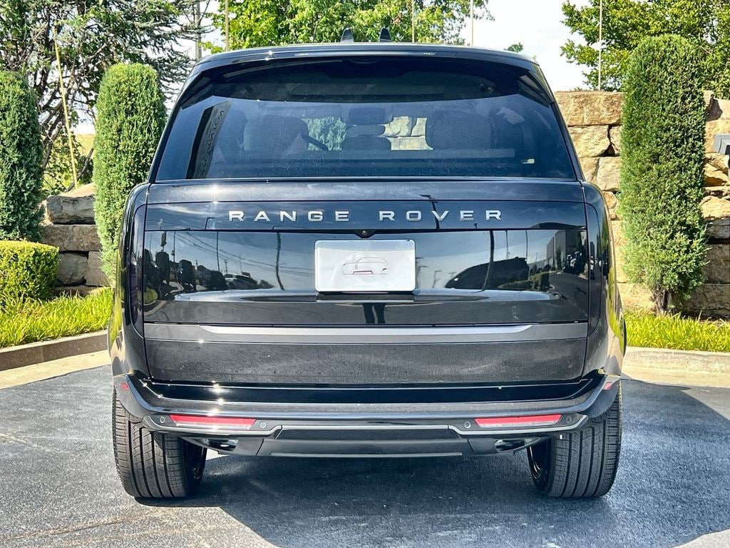 New 2026 Land Rover Range Rover SE SUV