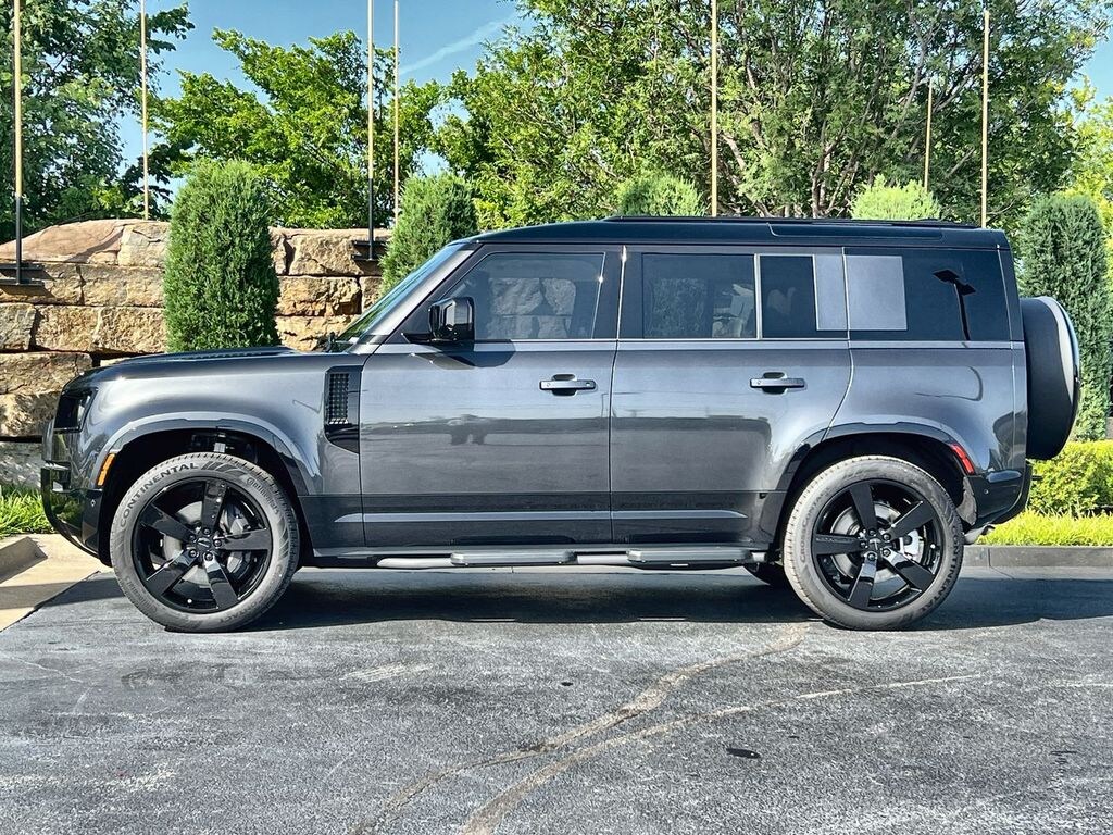 New 2026 Land Rover Defender 110 X-Dynamic SE SUV