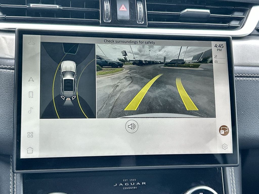 2025 Jaguar F-PACE R-Dynamic S - Photo 25
