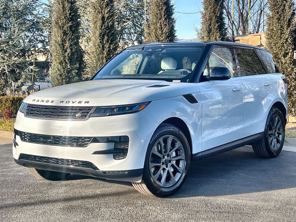 2026 Land Rover Range Rover Sport SE