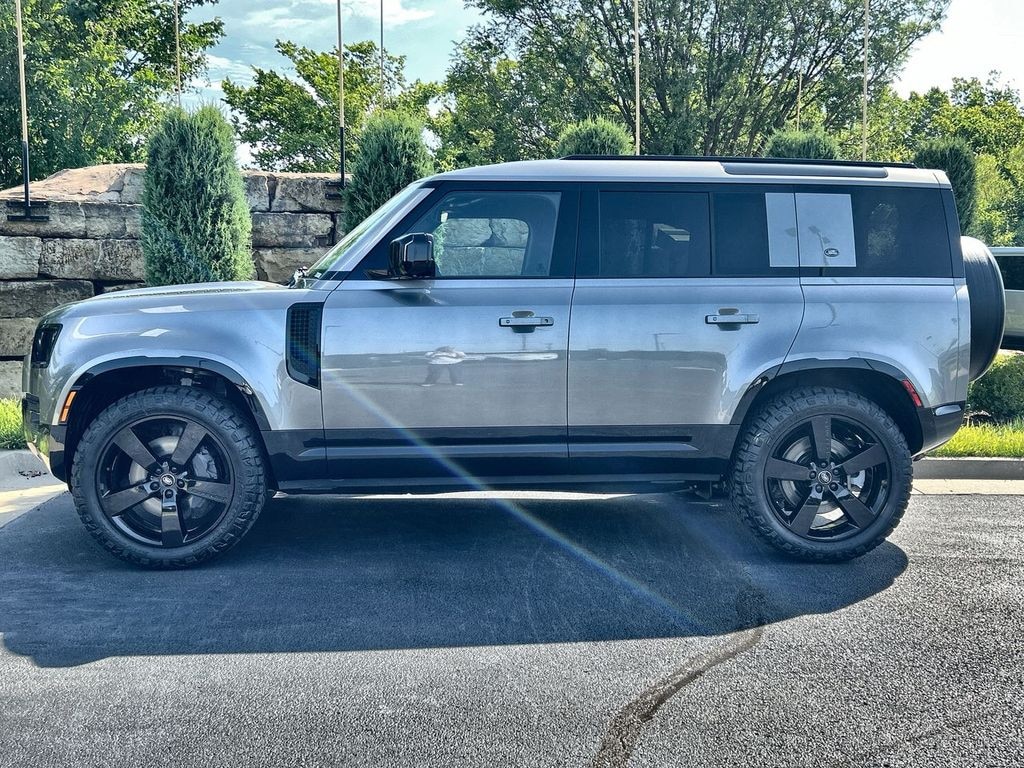 Used 2023 Land Rover Defender 110 X-Dynamic SE SUV