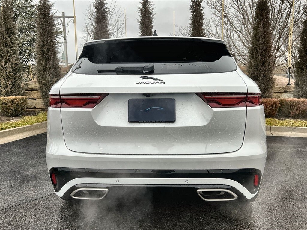 2025 Jaguar F-PACE P400 R-Dynamic S photo 2