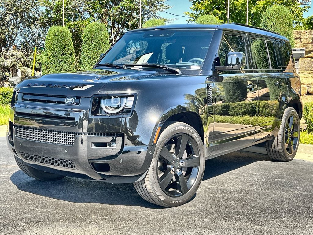 2026 Land Rover Defender 110 SUV 