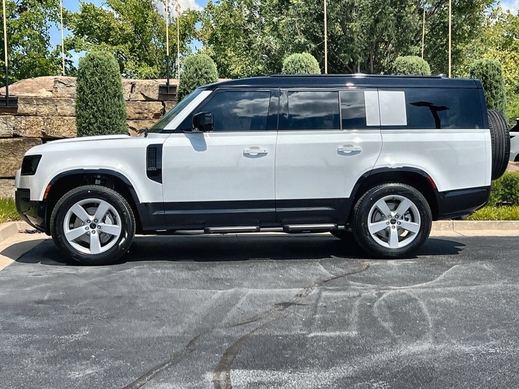 Used 2026 Land Rover Defender 130 X-Dynamic SE SUV