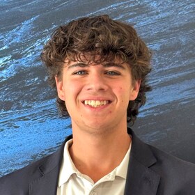 Staff member Austin Evans from ID_12e3c7bf1204