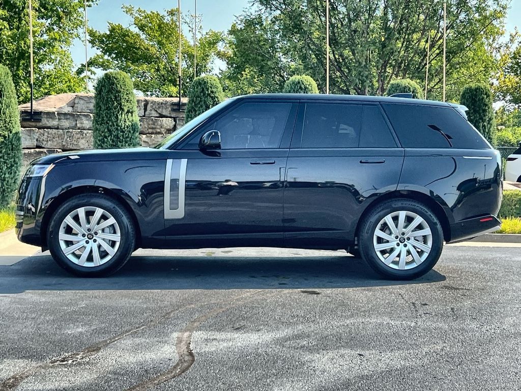 New 2027 Land Rover Range Rover SE 400PS Auto SUV