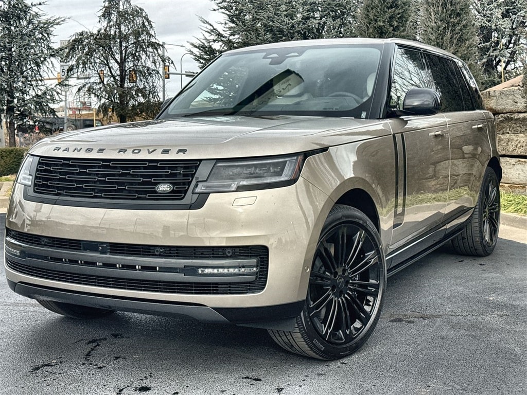 2026 Land Rover Range Rover SE's photo