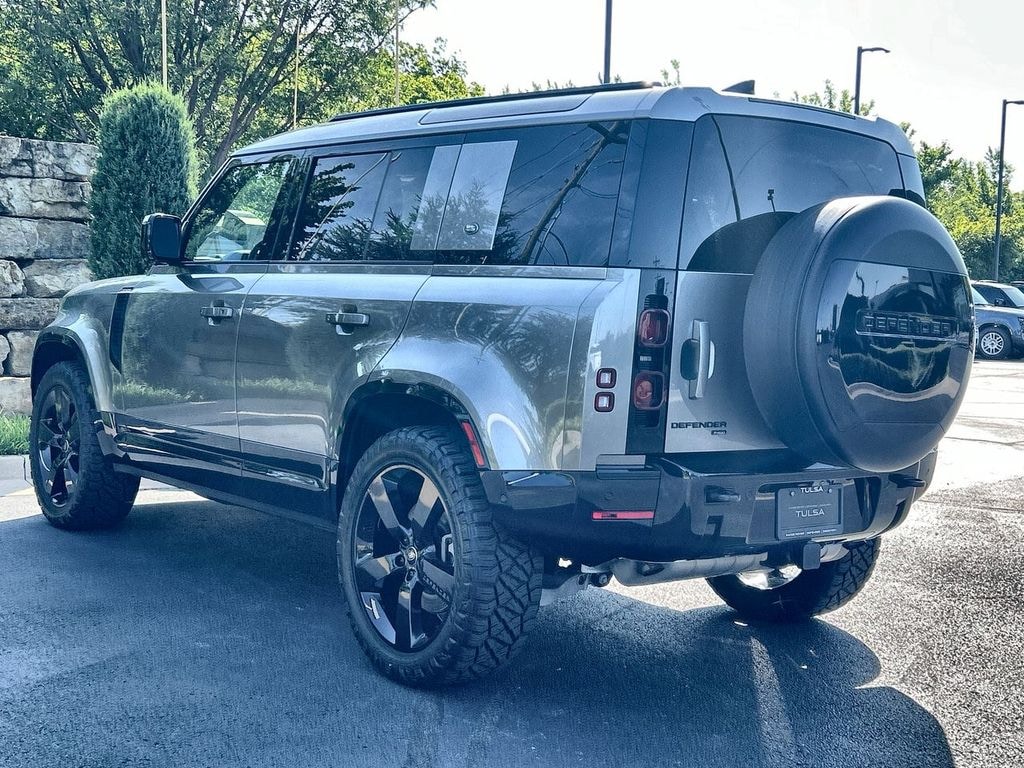 Used 2023 Land Rover Defender 110 X-Dynamic SE SUV