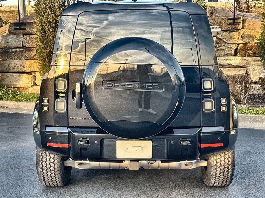 New 2026 Land Rover Defender 110 X-Dynamic SE SUV