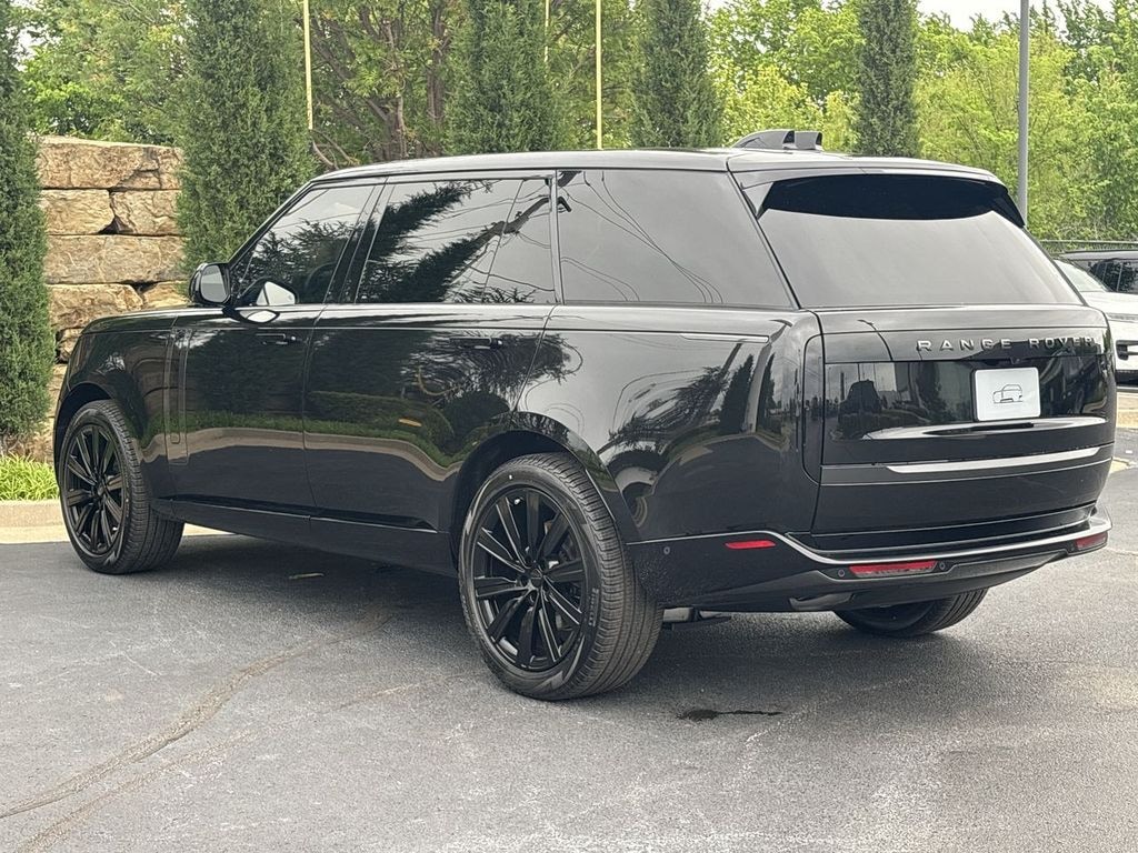 New 2026 Land Rover Range Rover SE SUV