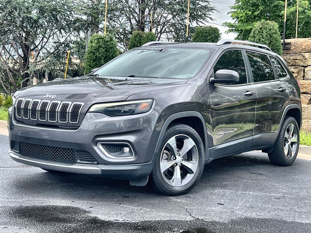 2019 Jeep Cherokee Limited's photo