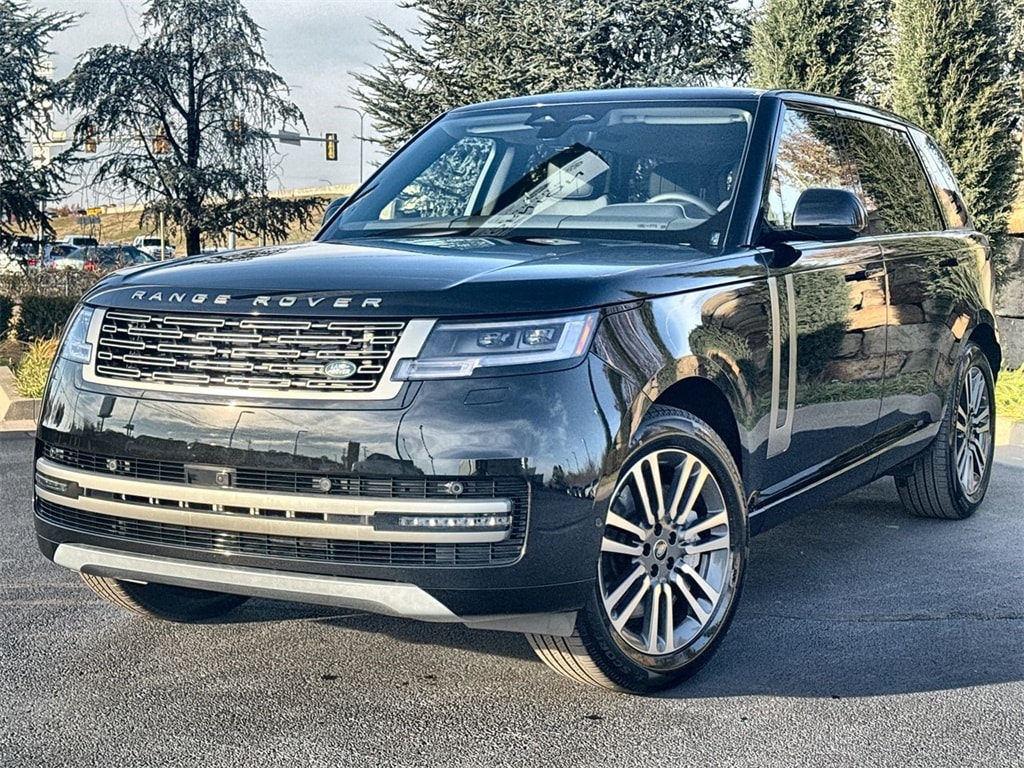 2025 Land Rover Range Rover SE's photo