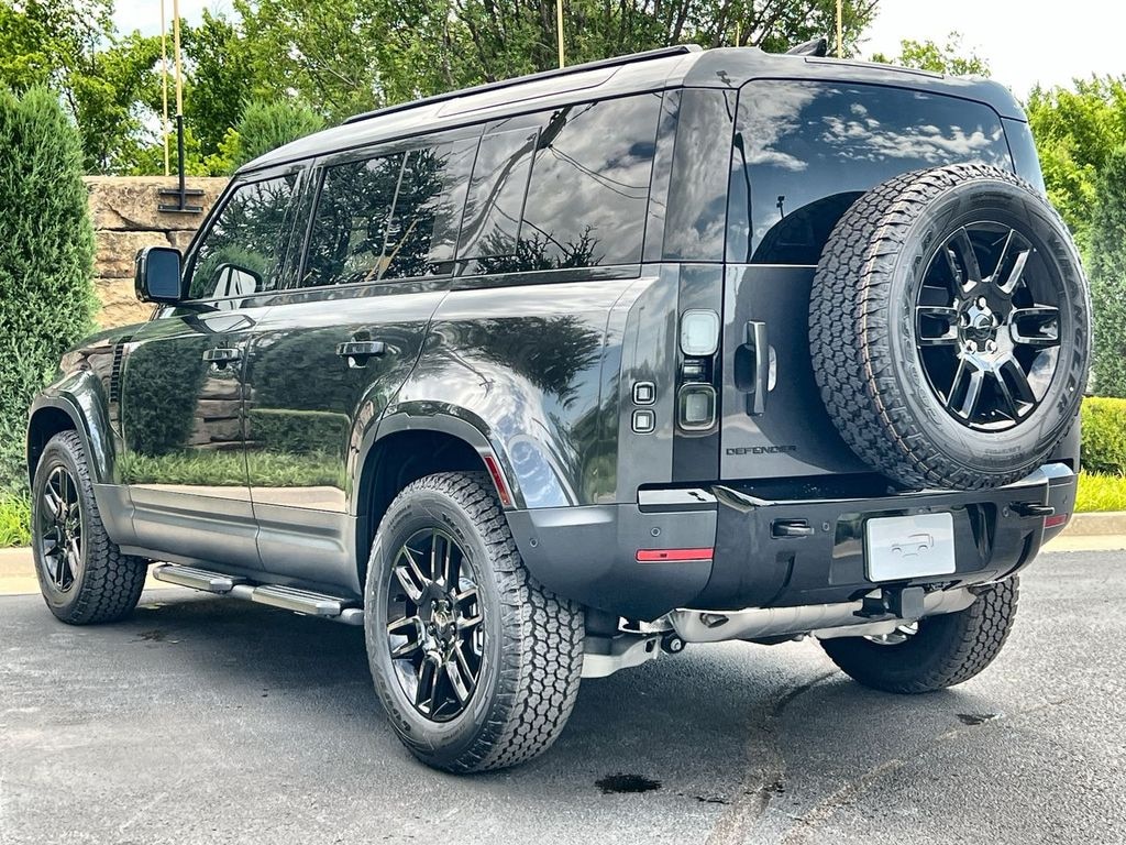 New 2026 Land Rover Defender 110 S 300PS SUV