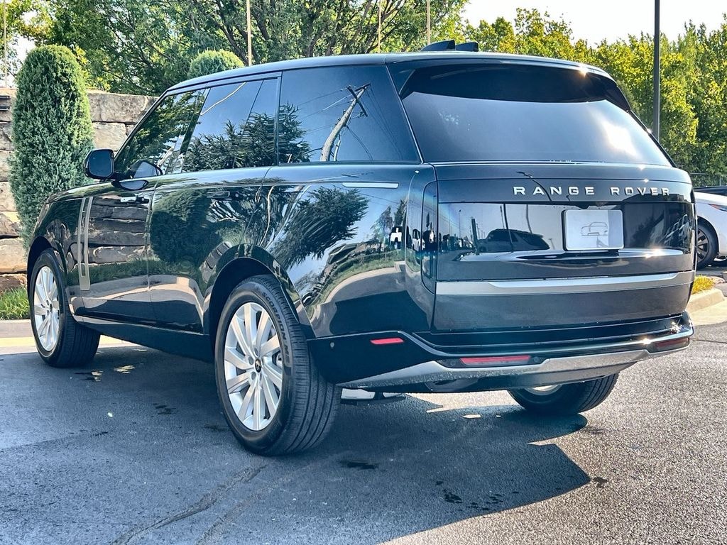 New 2027 Land Rover Range Rover SE 400PS Auto SUV