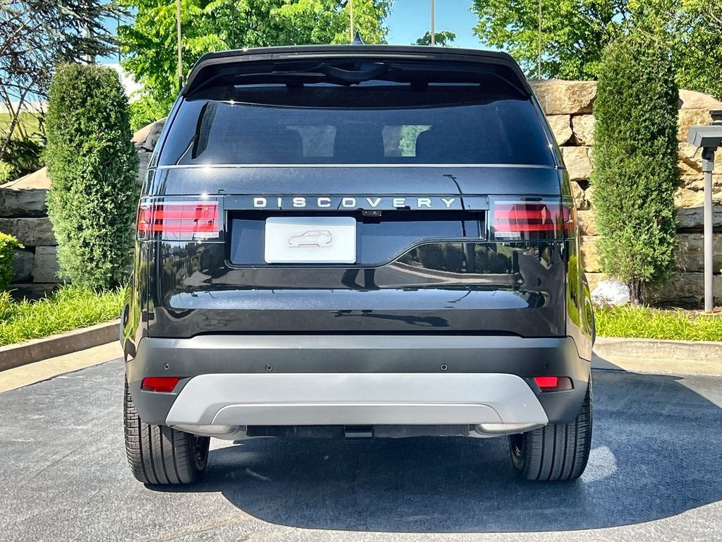 New 2026 Land Rover Discovery S SUV