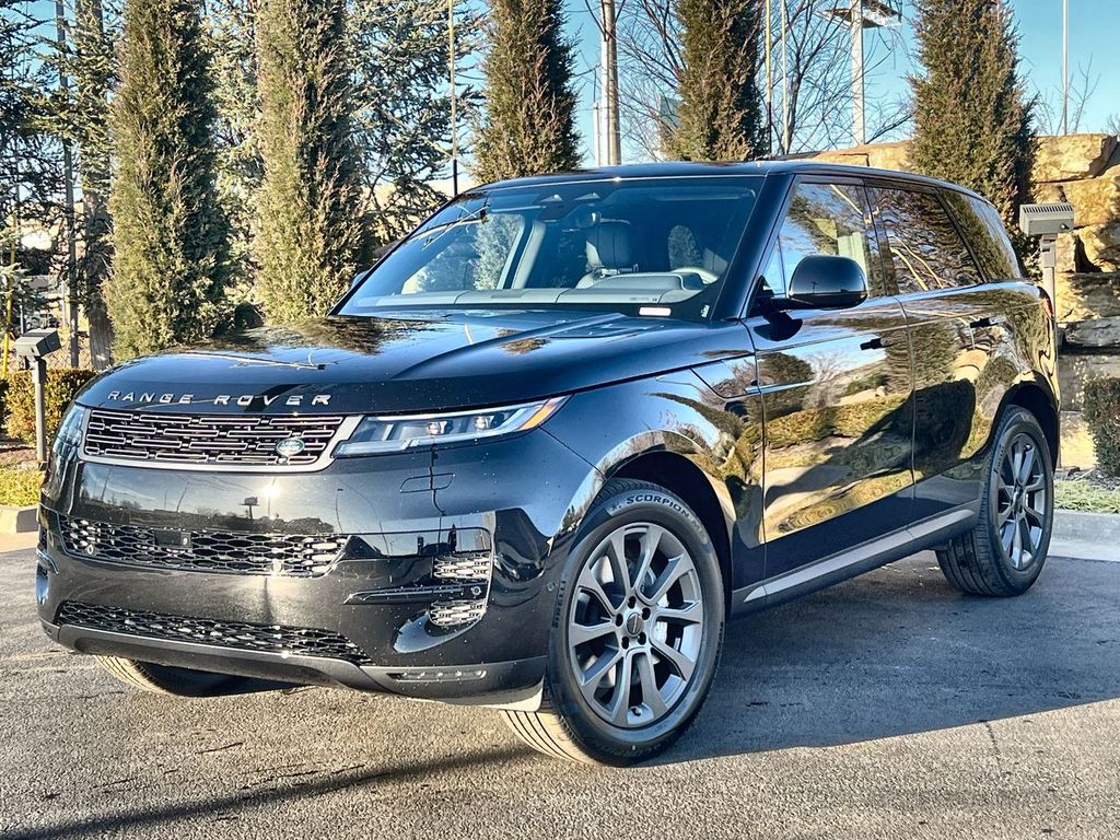 2026 Land Rover Range Rover Sport SE