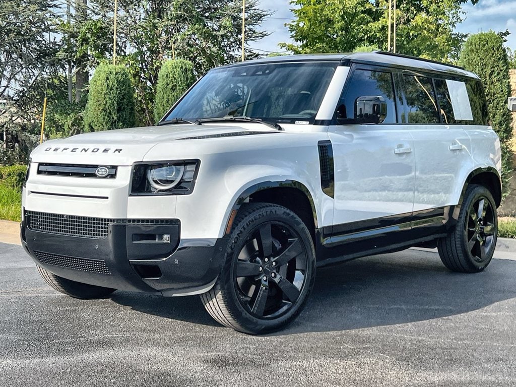 Used 2026 Land Rover Defender 110 X-Dynamic SE SUV