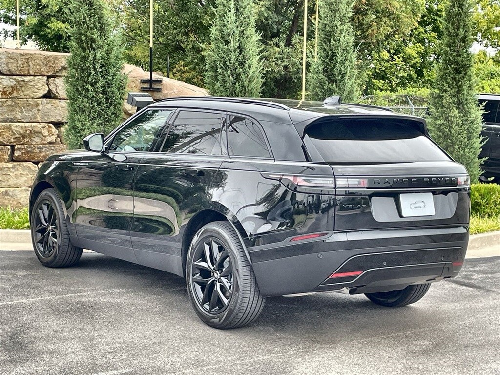 2025 Land Rover Range Rover Velar S photo 3