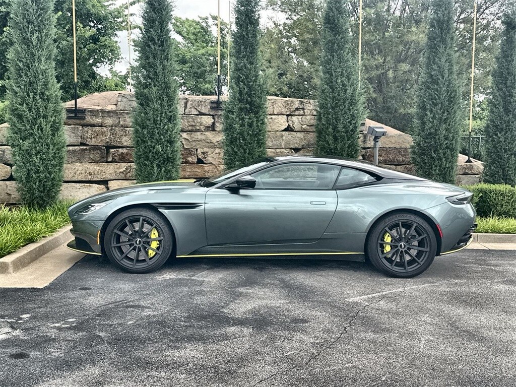 2019 Aston Martin DB11 AMR photo 2