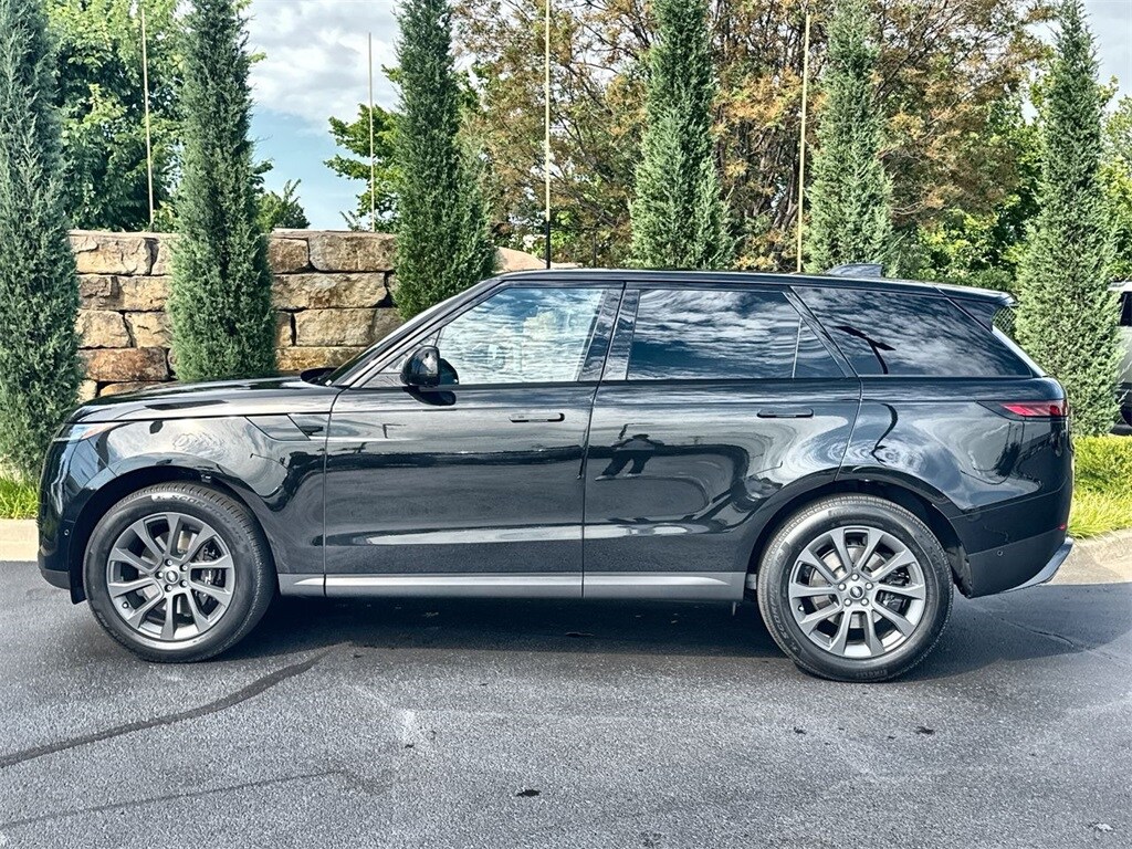 2025 Land Rover Range Rover Sport SE photo 2