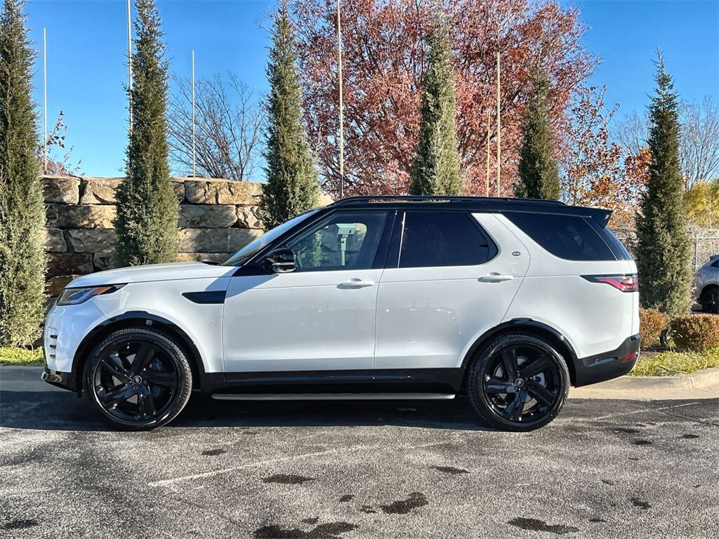 2025 Land Rover Discovery SE photo 2