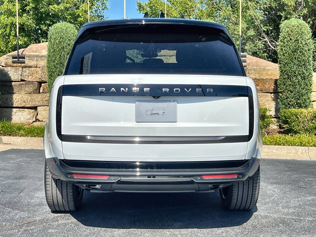 New 2027 Land Rover Range Rover SE 400PS Auto SUV